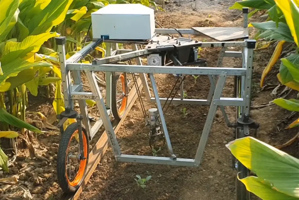 robotic platform for weeding