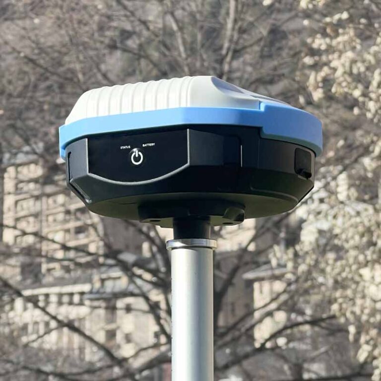 Surveying equipment explained: RTK smart antenna